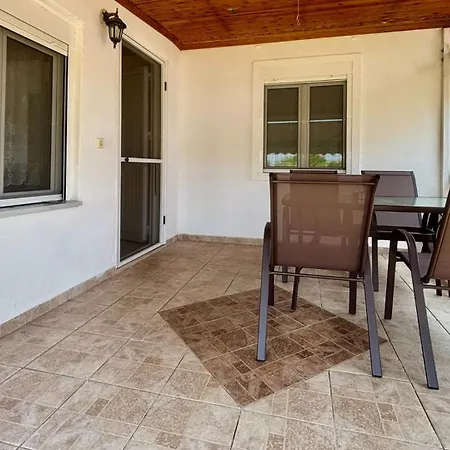 Patrick House Kariani Karianí